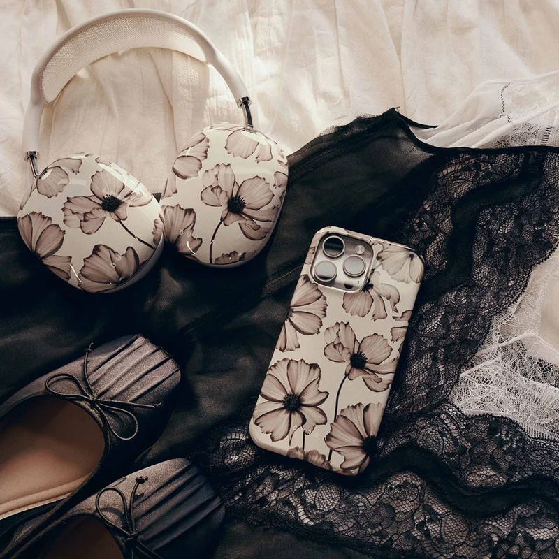 Burga Barely Yours - Apple iPhone 17 Pro Tough MagSafe Case - 4138627