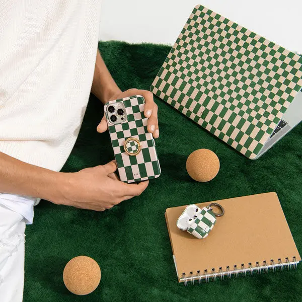 Burga Ivy League - Apple iPhone 15 Pro Tough MagSafe Case - 2829542