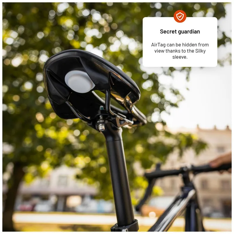 FIXED Silicone sticker case for Apple AirTag White - 8017550