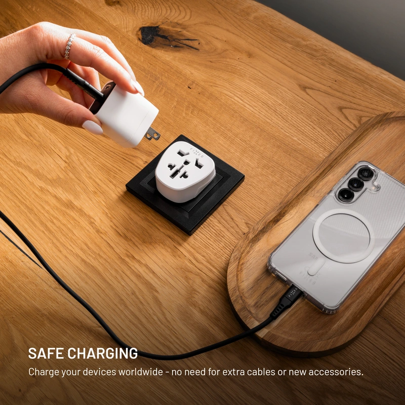 FIXED Travel Adapter Schuko EU/World White - 8018357