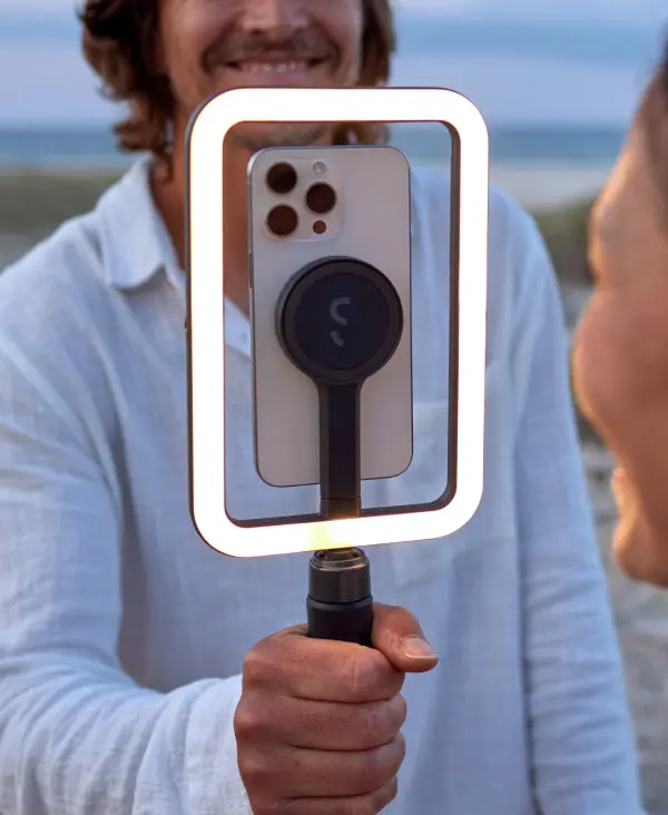 Shiftcam SnapStudio LED Light Frame with battery MagSafe-compatible Black - 9350694