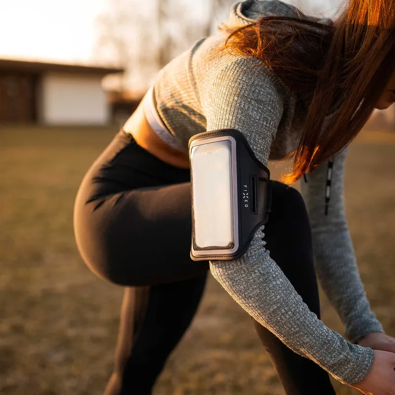 FIXED Sports Armband for Smartphones up to 6.7