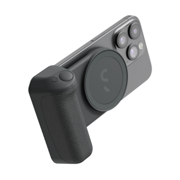 Camera grip for smartphone